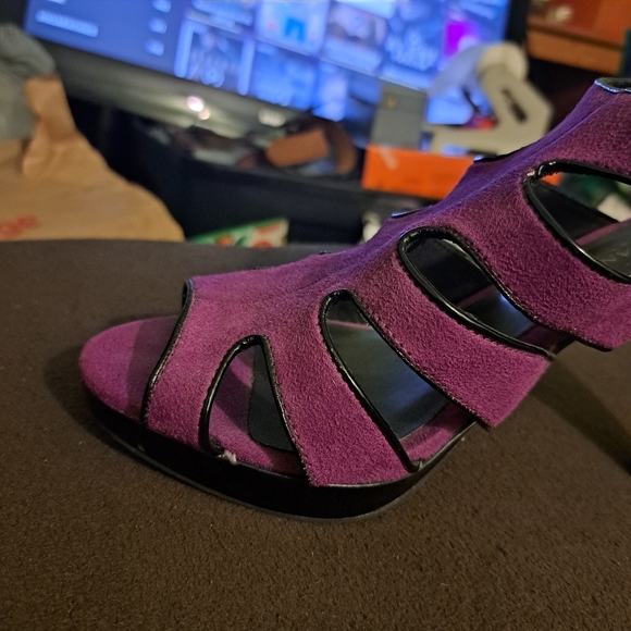 Christian Siriano Heeled Shoes - Picture 5 of 14